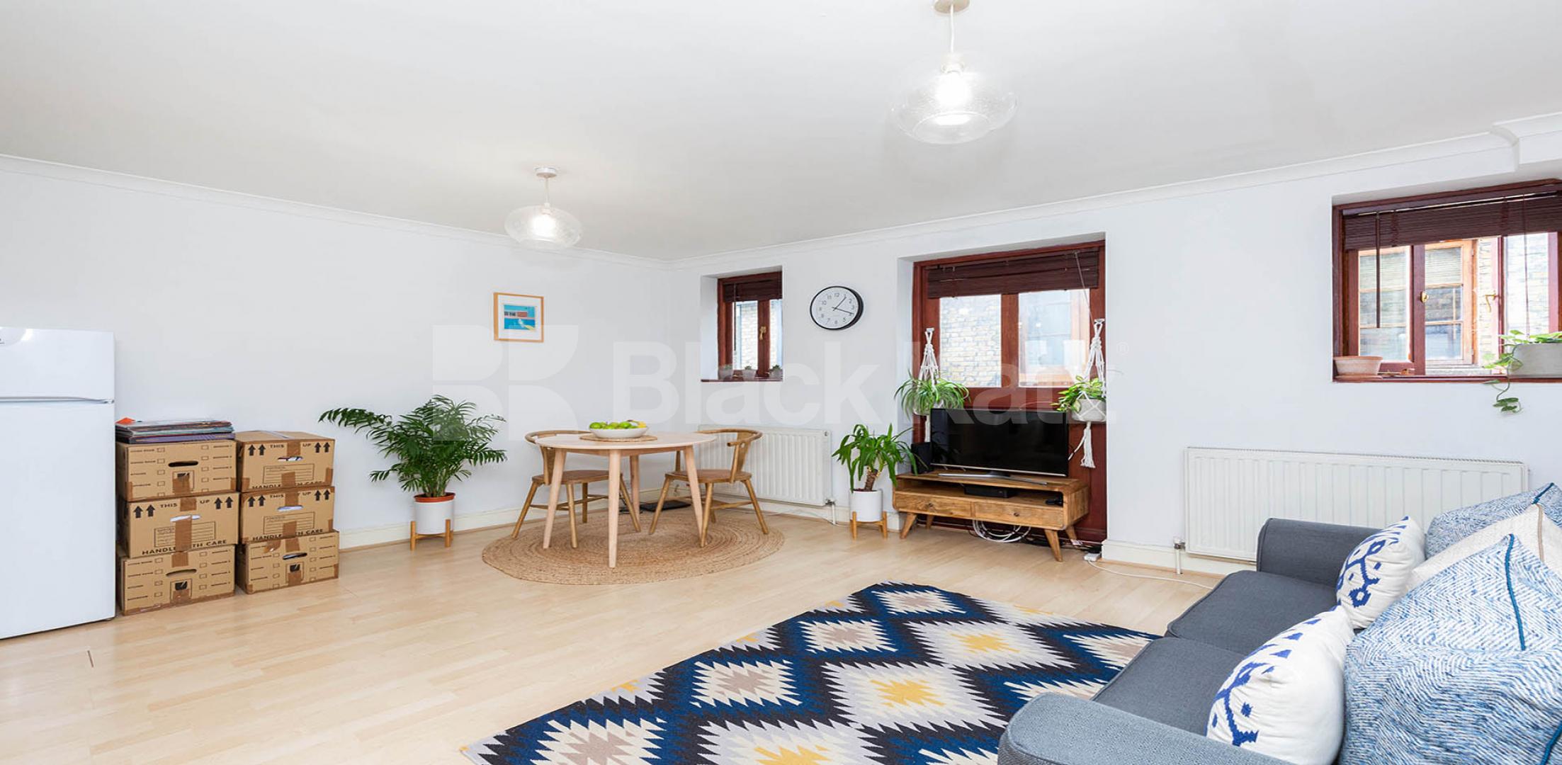 Situated in a prime location the property offers a sun trap roof terrace Swan Yard, Highbury & Islington 